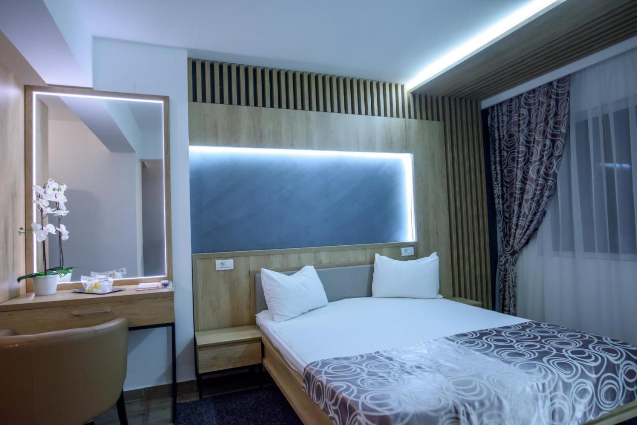 Hotel Tomis Mamaia Exterior foto